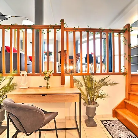 Apartment Triomphe - Vue Sublime, Confort Moderne, Charme Gallo-Romain, Coeur De Ville, Tv 4K, Fibre