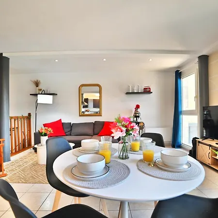 Triomphe - Vue Sublime, Confort Moderne, Charme Gallo-romain, Cœur De Ville, Tv 4k, Fibre