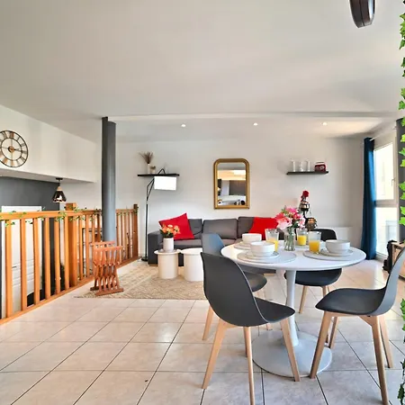 아파트 Triomphe - Vue Sublime, Confort Moderne, Charme Gallo-romain, Coeur De Ville, Tv 4k, Fibre *