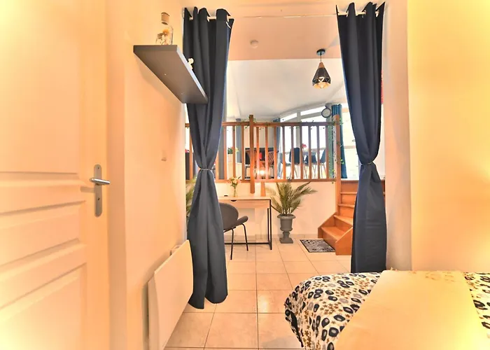 Triomphe - Vue Sublime, Confort Moderne, Charme Gallo-romain, Coeur De Ville, Tv 4k, Fibre