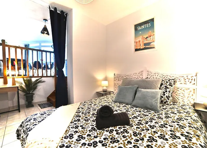 Apartment Triomphe - Vue Sublime, Confort Moderne, Charme Gallo-romain, Coeur De Ville, Tv 4k, Fibre